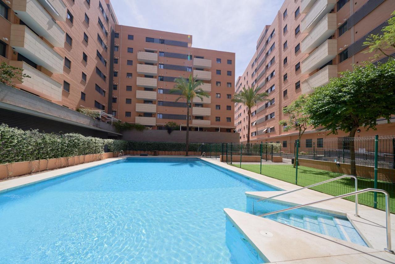 Alterhome Apartamento Con Piscina Maria Zambrano Malaga Exterior photo